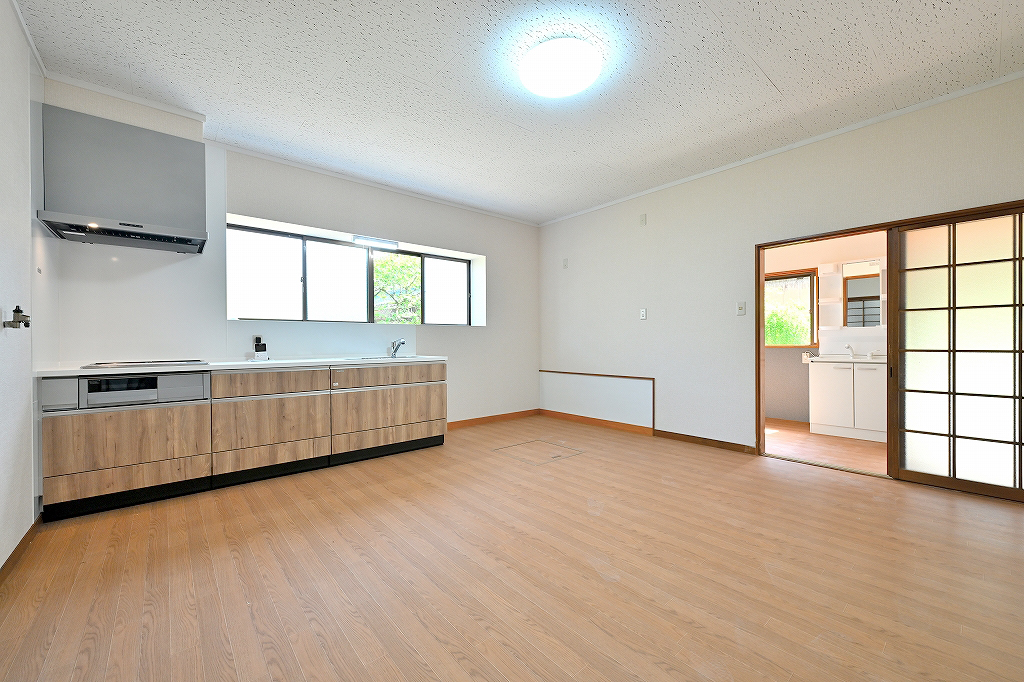 秋葉区塩谷 リフォーム済み11DK 角地 - 