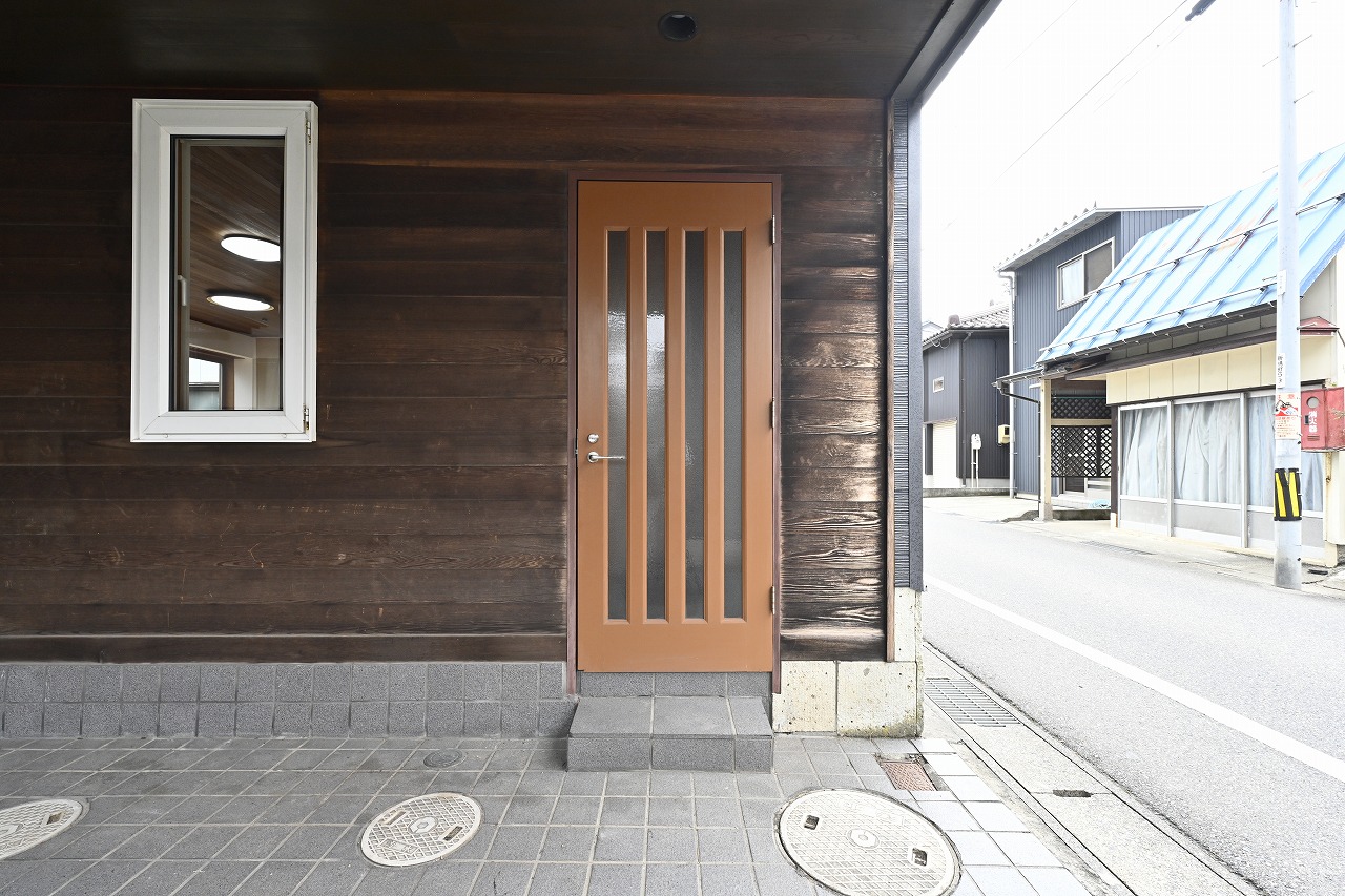 江南区亀田新明町4丁目 中古住宅 8LD+K - 