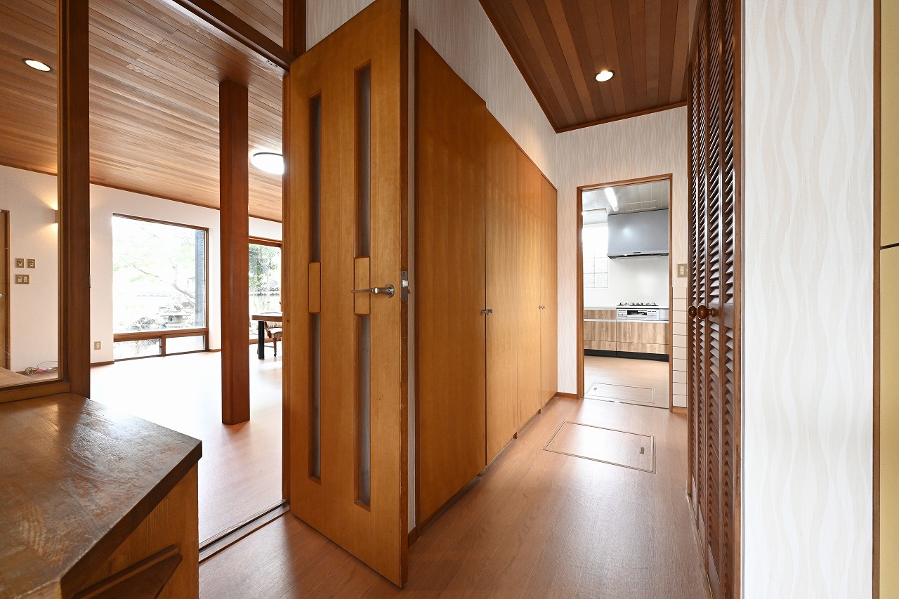 江南区亀田新明町4丁目 中古住宅 8LD+K - 