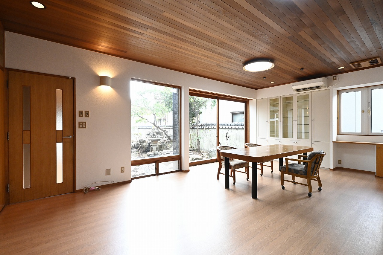江南区亀田新明町4丁目 中古住宅 8LD+K - 