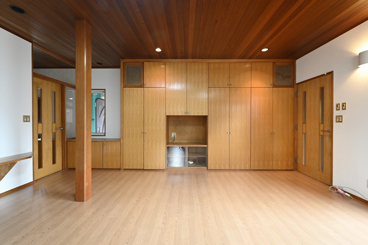 江南区亀田新明町4丁目 中古住宅 8LD+K - 