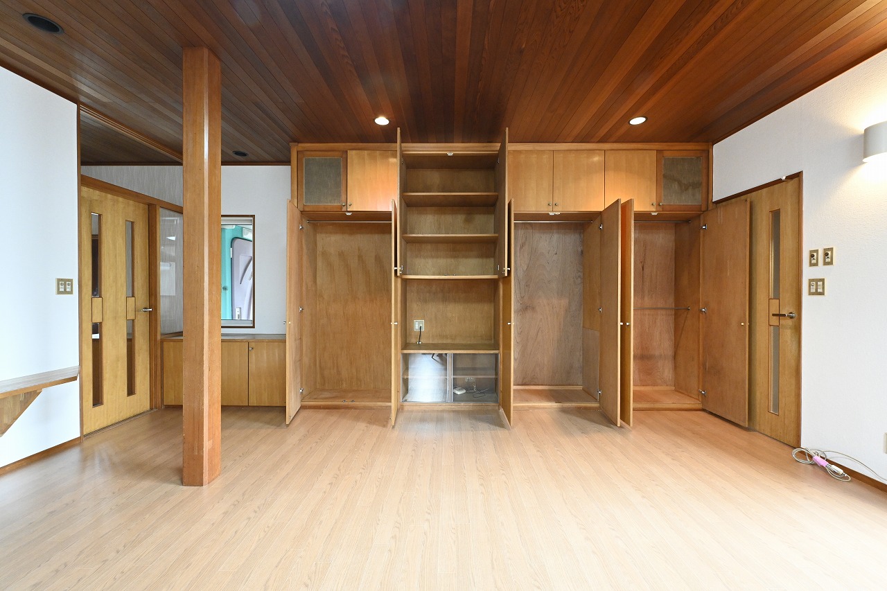 江南区亀田新明町4丁目 中古住宅 8LD+K - 