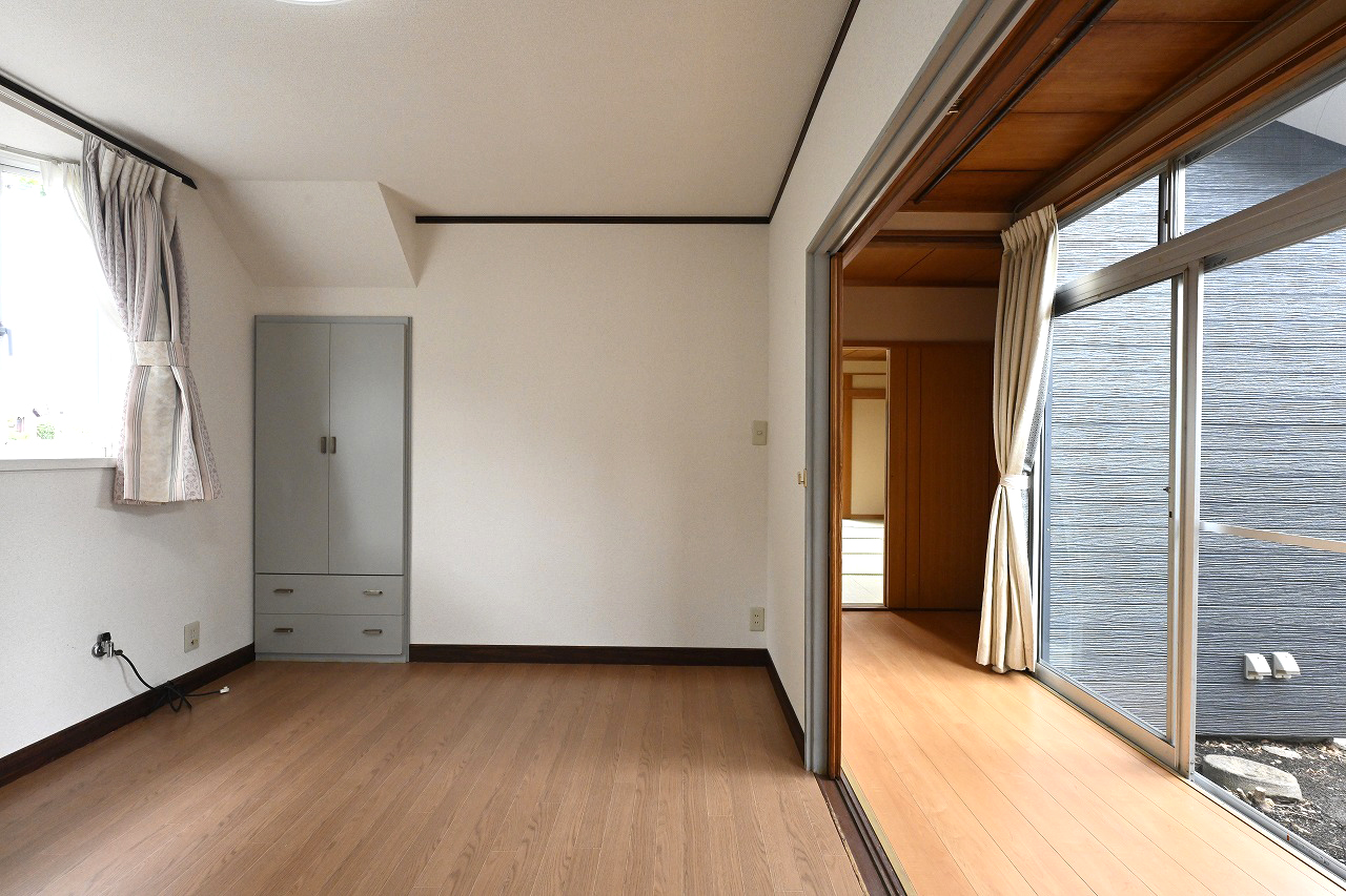 江南区亀田新明町4丁目 中古住宅 8LD+K - 
