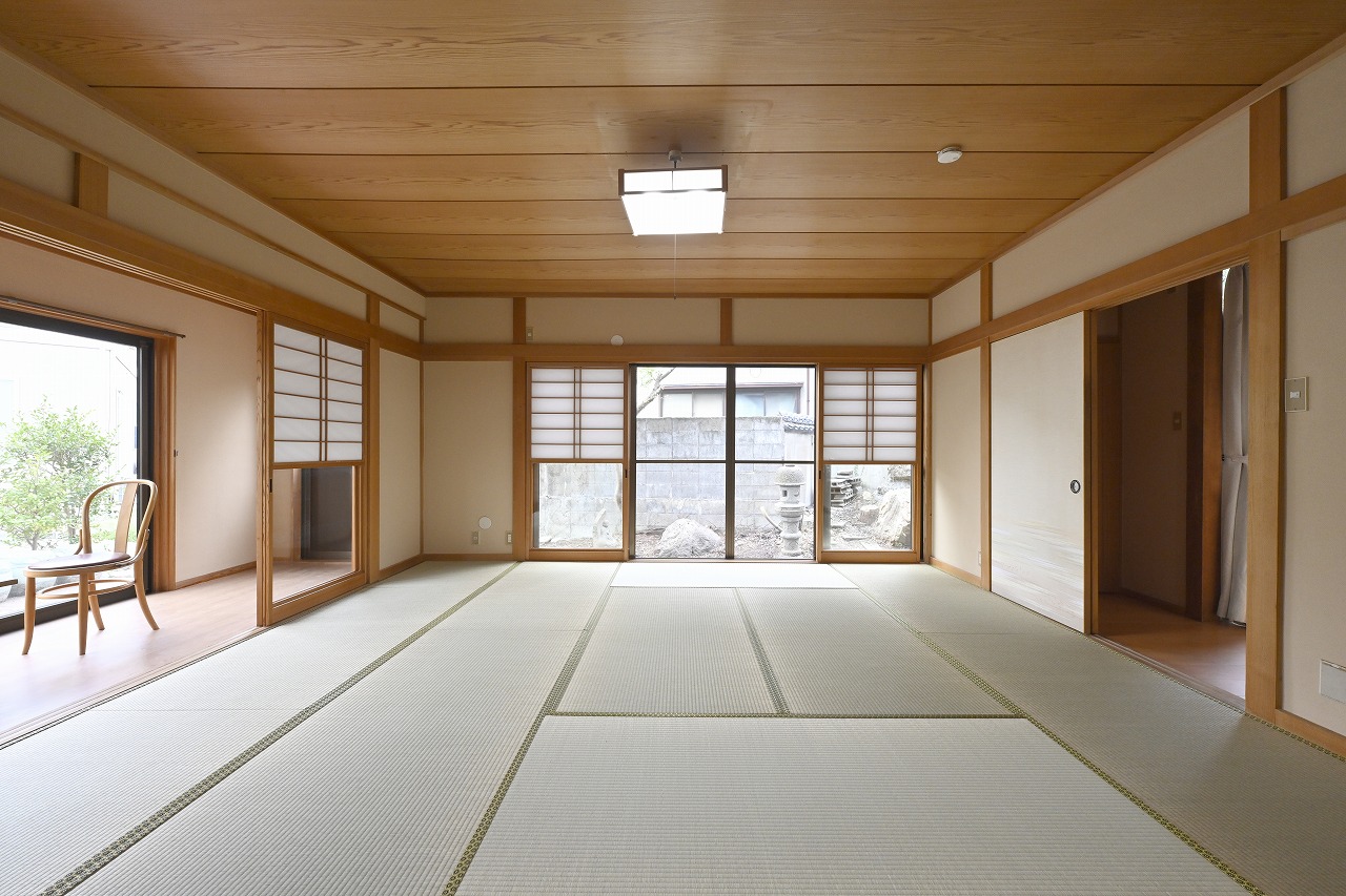 江南区亀田新明町4丁目 中古住宅 8LD+K - 