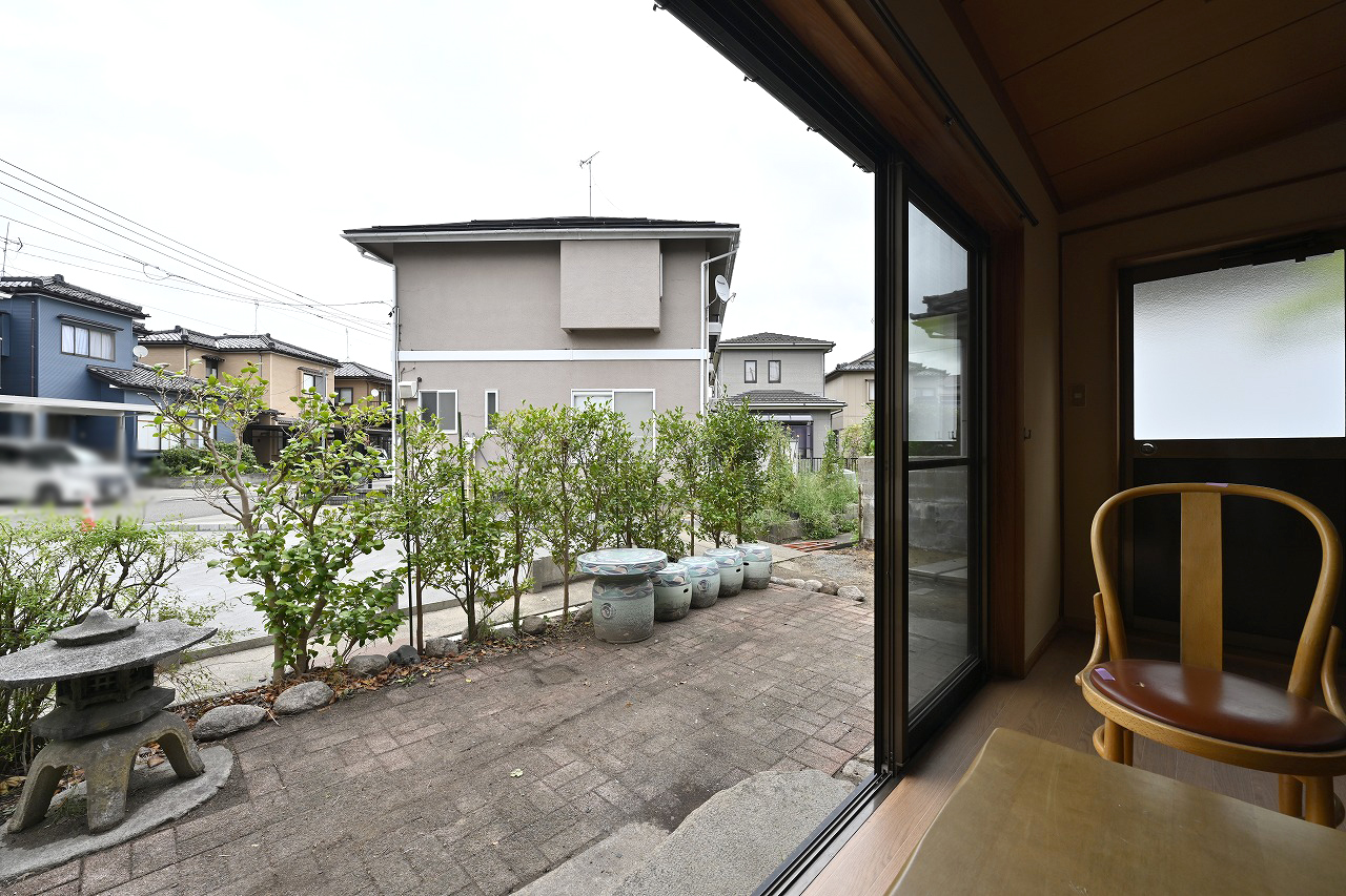 江南区亀田新明町4丁目 中古住宅 8LD+K - 