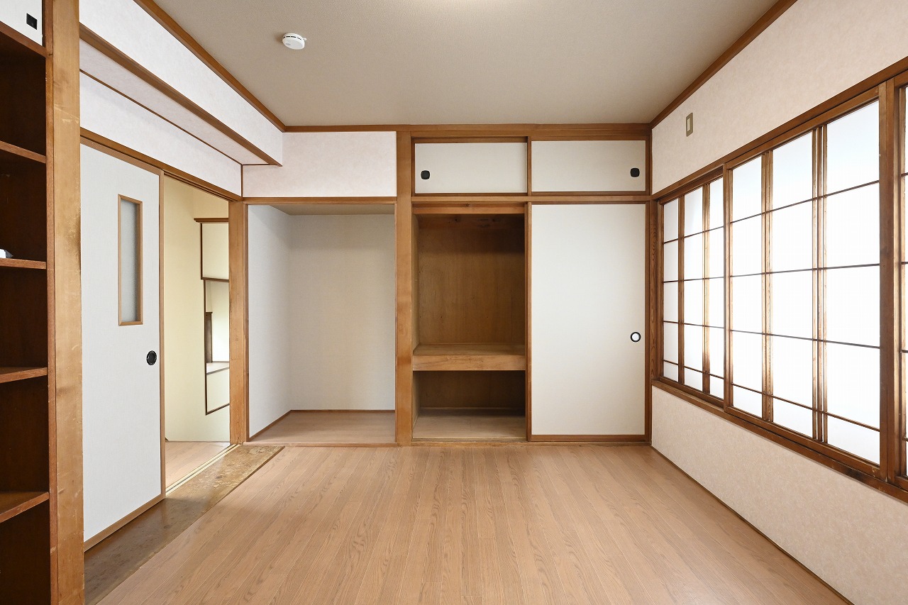 江南区亀田新明町4丁目 中古住宅 8LD+K - 