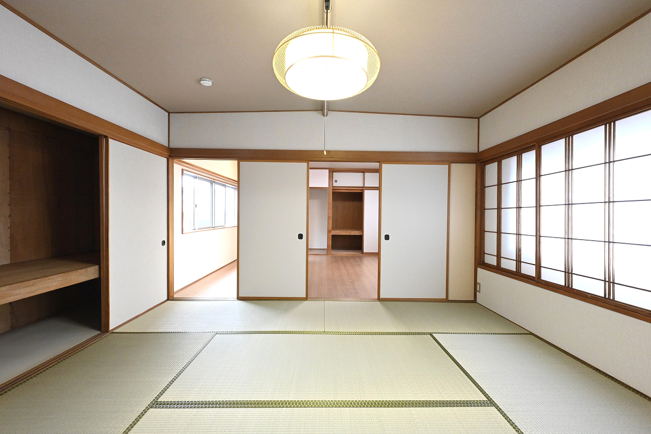 江南区亀田新明町4丁目 中古住宅 8LD+K - 