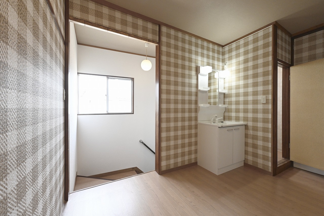 江南区亀田新明町4丁目 中古住宅 8LD+K - 