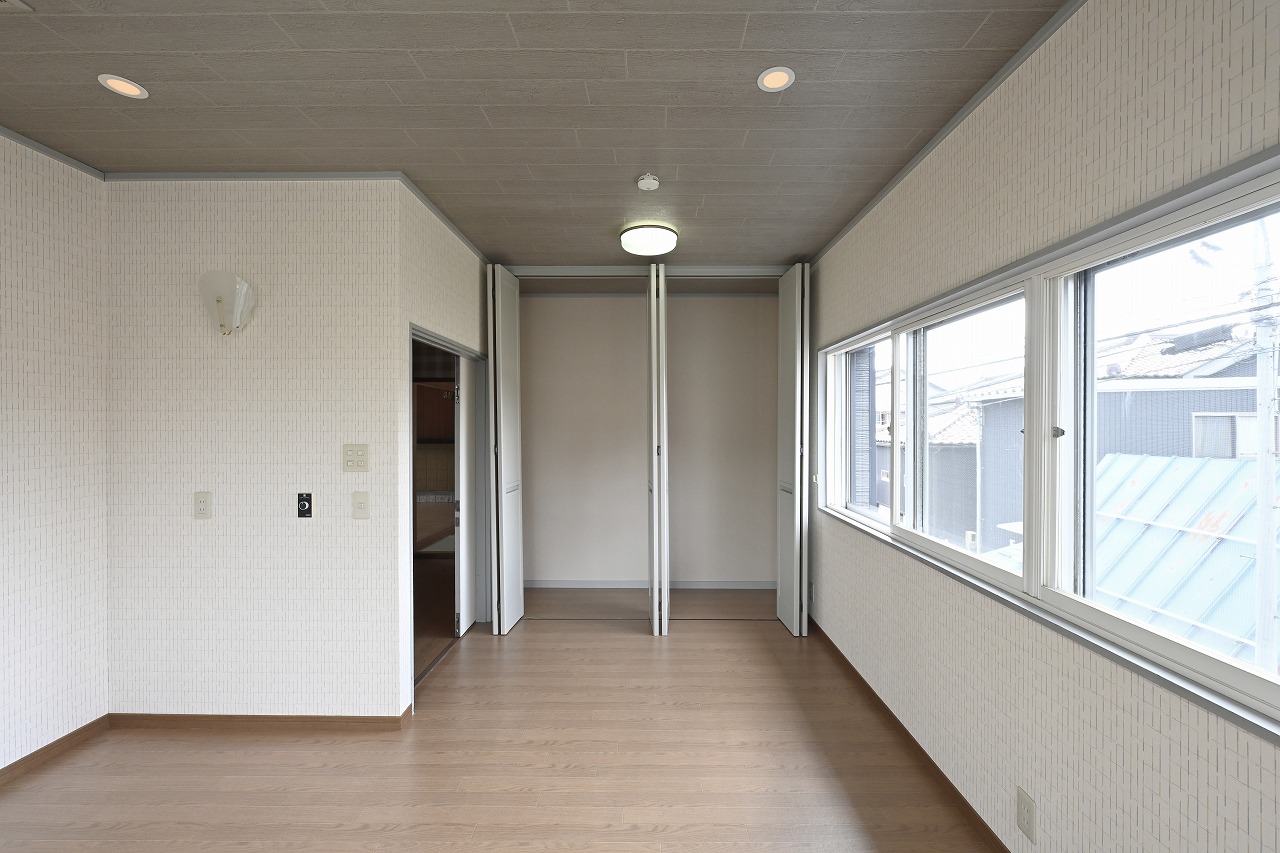 江南区亀田新明町4丁目 中古住宅 8LD+K - 