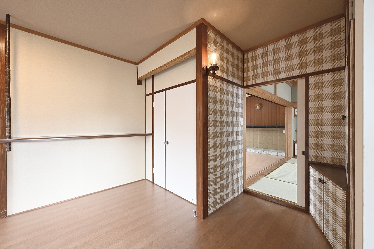 江南区�亀田新明町4丁目 中古住宅 8LD+K - 