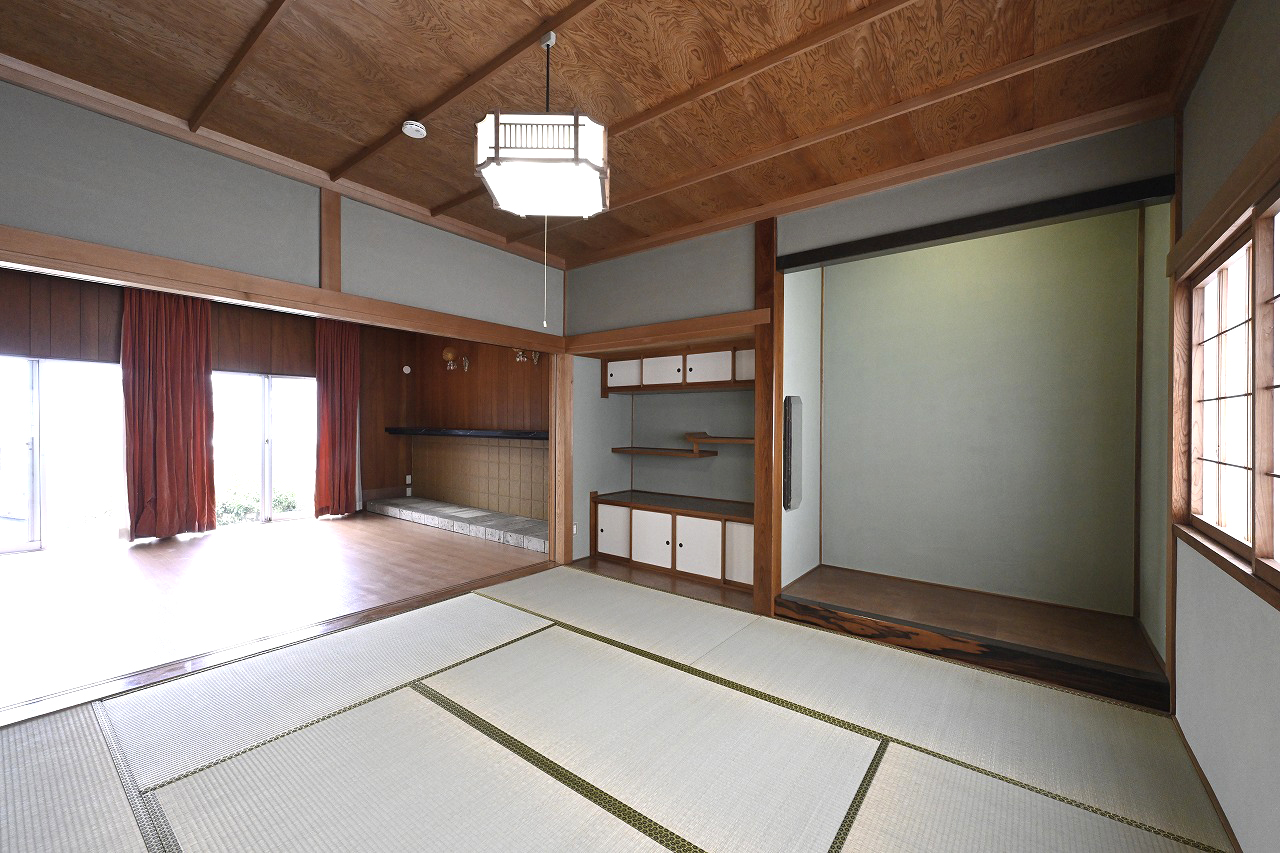 江南区亀田新明町4丁目 中古住宅 8LD+K - 