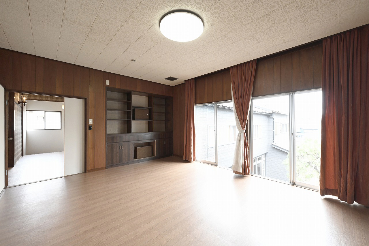 江南区亀田新明町4丁目 中古住宅 8LD+K - 