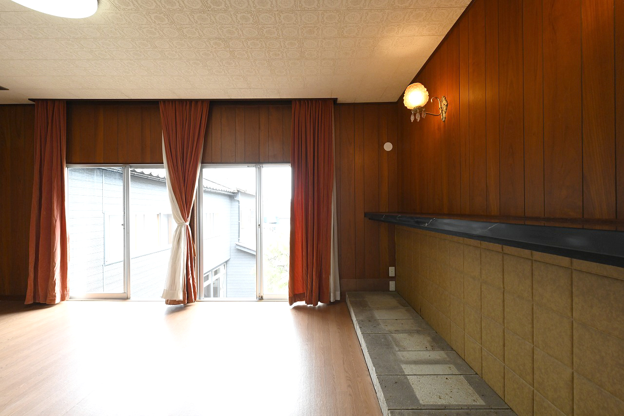 江南区亀田新明町4丁目 中古住宅 8LD+K - 