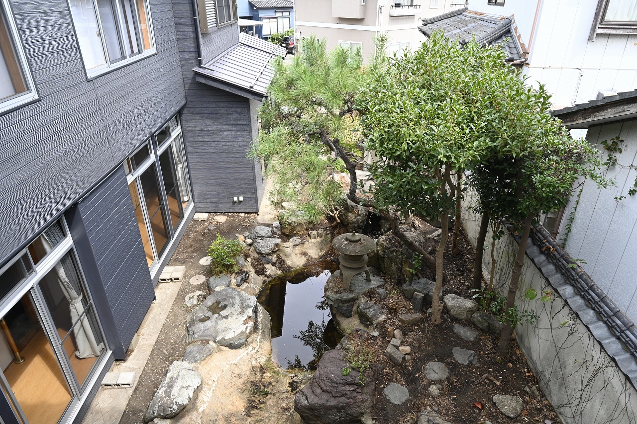 江南区亀田新明町4丁目 中古住宅 8LD+K - 