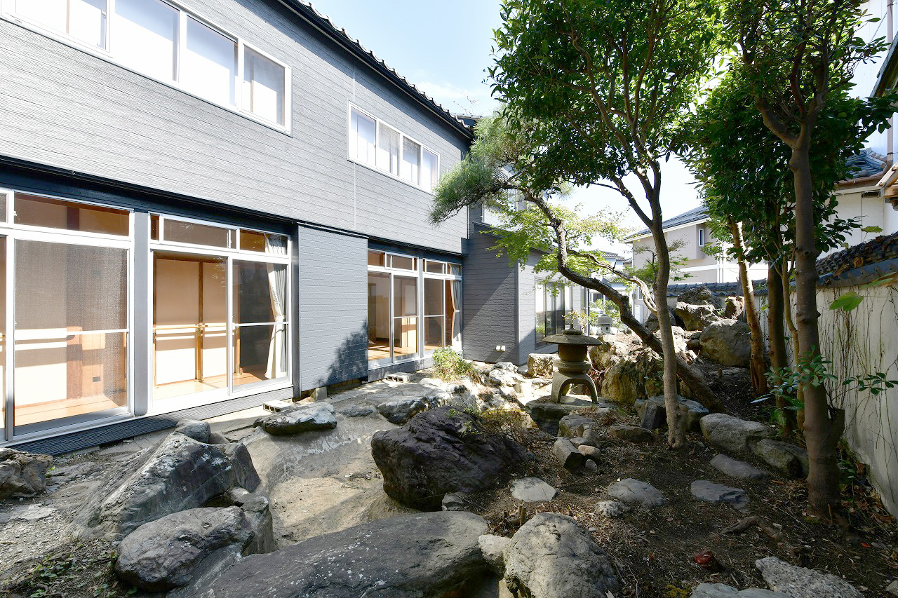 江南区亀田新明町4丁目 中古住宅 8LD+K - 