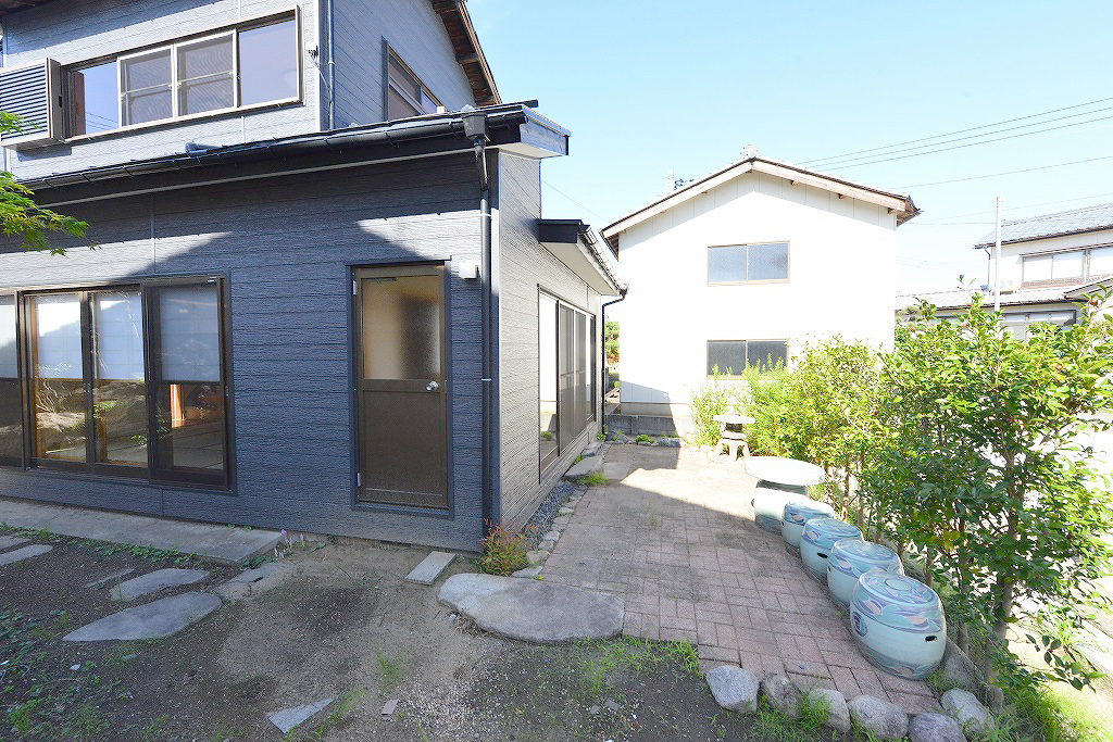 江南区亀田新明町4丁目 中古住宅 8LD+K - 