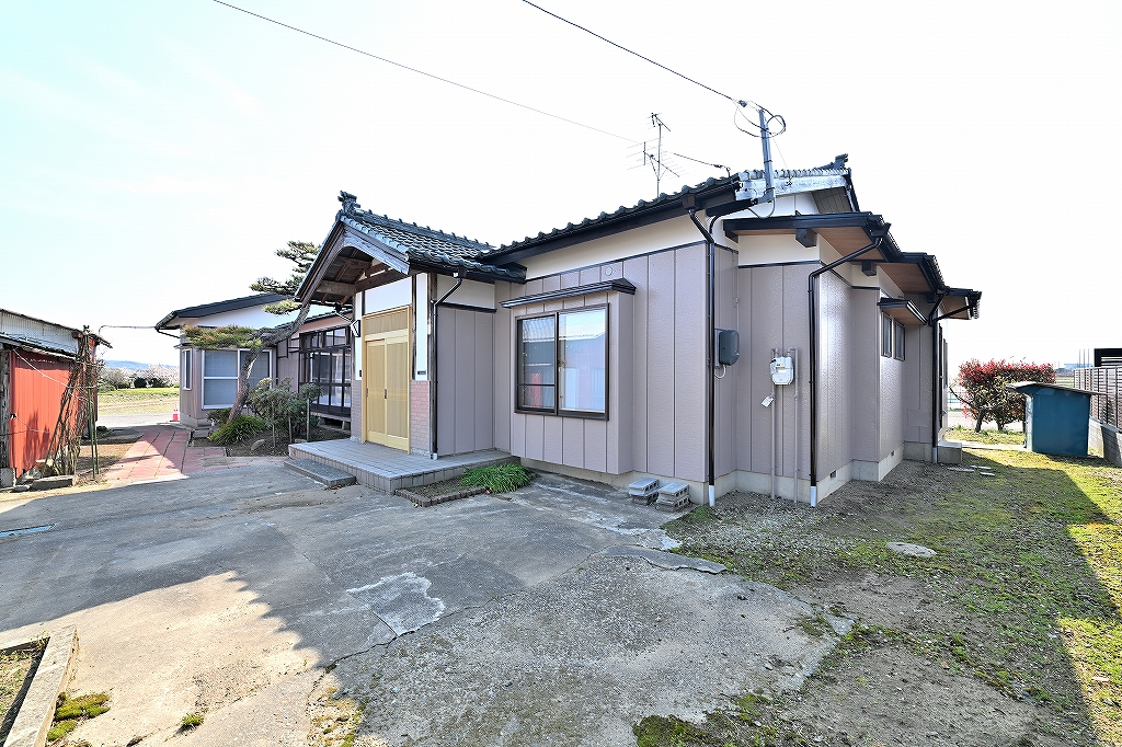 Niigata Prefecture Niigata City Akiha Ward Shinbo Used House 7DK