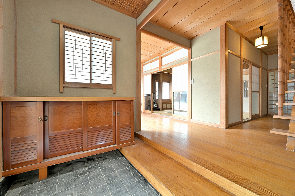 新潟県新発田市大栄町4丁目 中古住宅 6DK - 