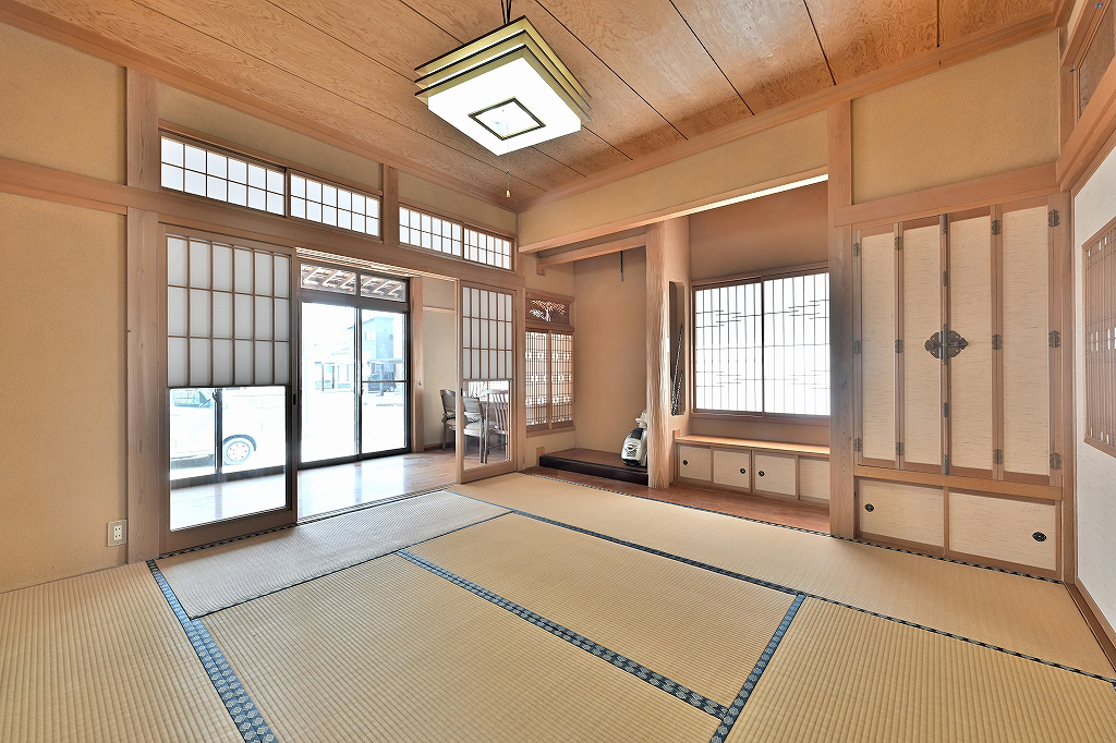 新潟県新発田市大栄町4丁目 中古住宅 6DK - 