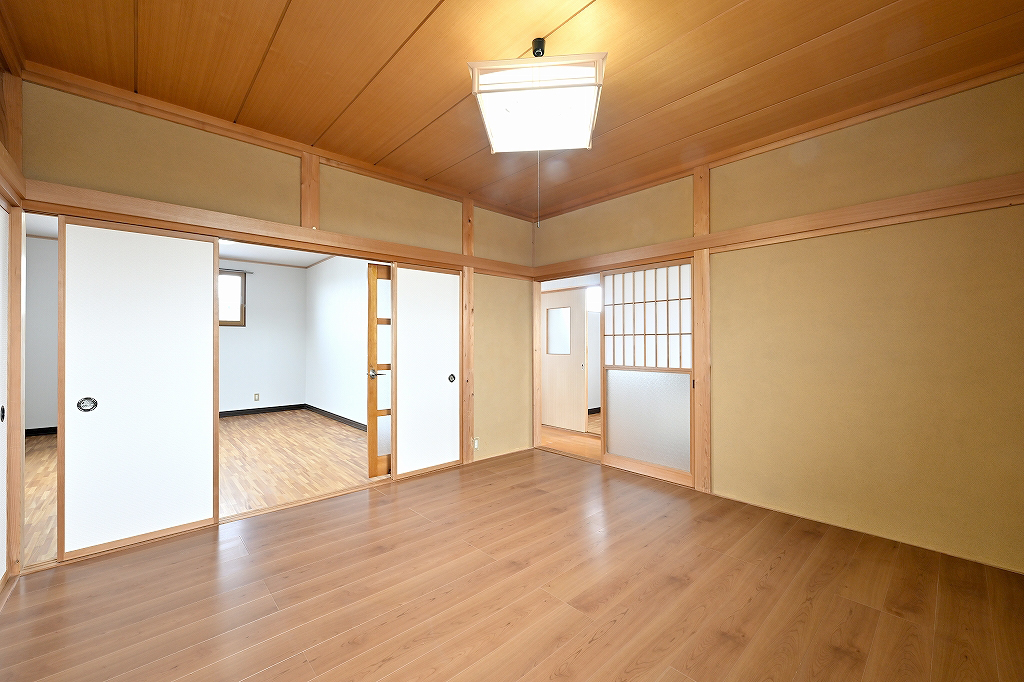 新潟県新発田市大栄町4丁目 中古住宅 6DK - 