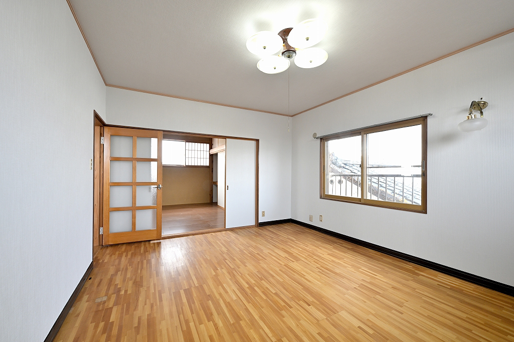 新潟県新発田市大栄町4丁目 中古住宅 6DK - 