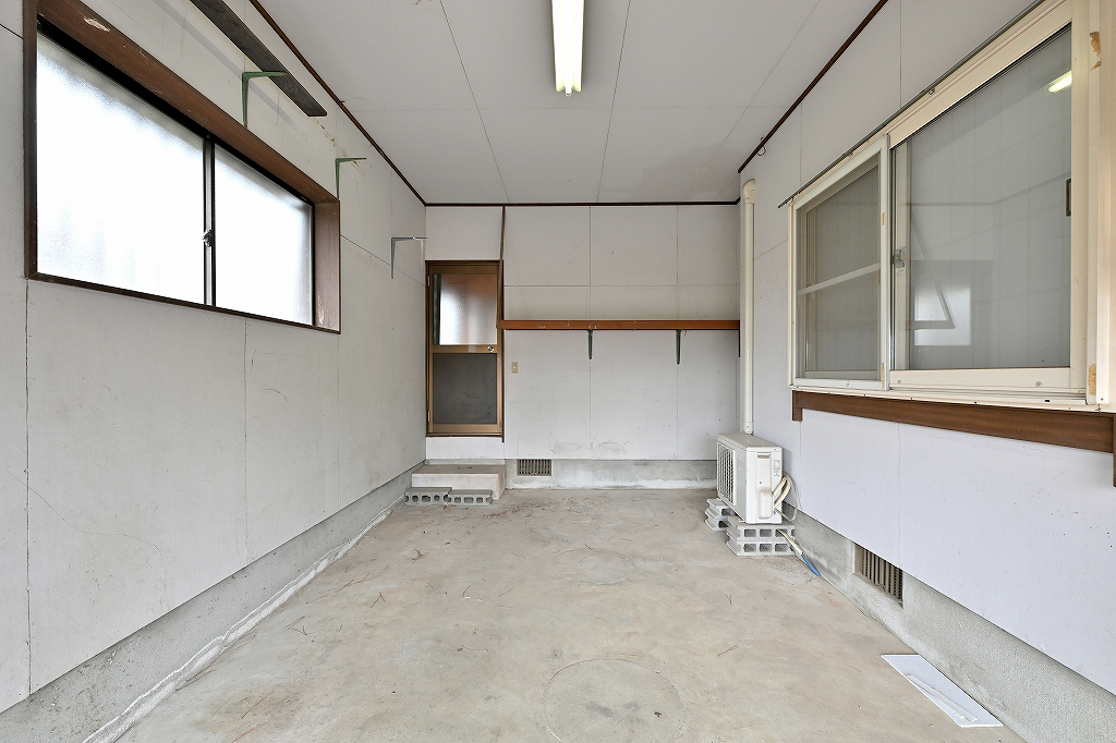 新潟県新発田市大栄町4丁目 中古住宅 6DK - 