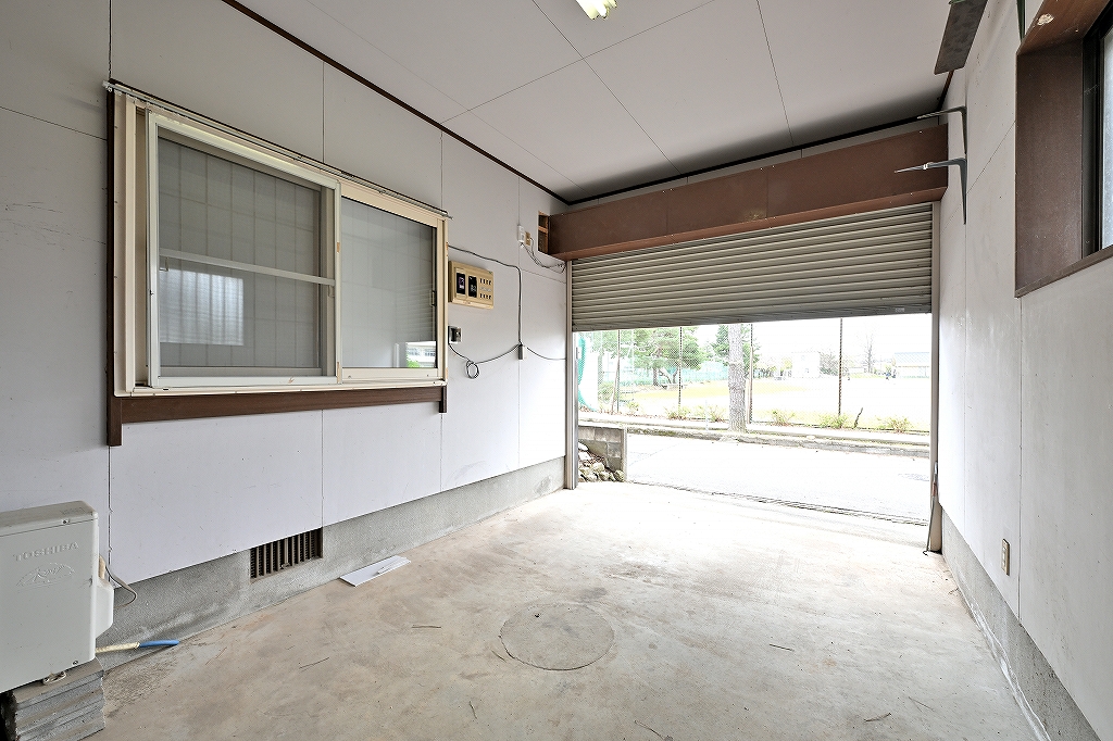 新潟県新発田市大栄町4丁目 中古住宅 6DK - 