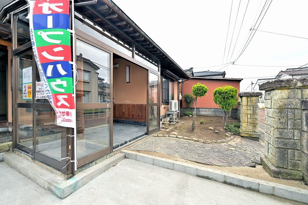 新潟県新発田市大栄町4丁目 中古住宅 6DK - 