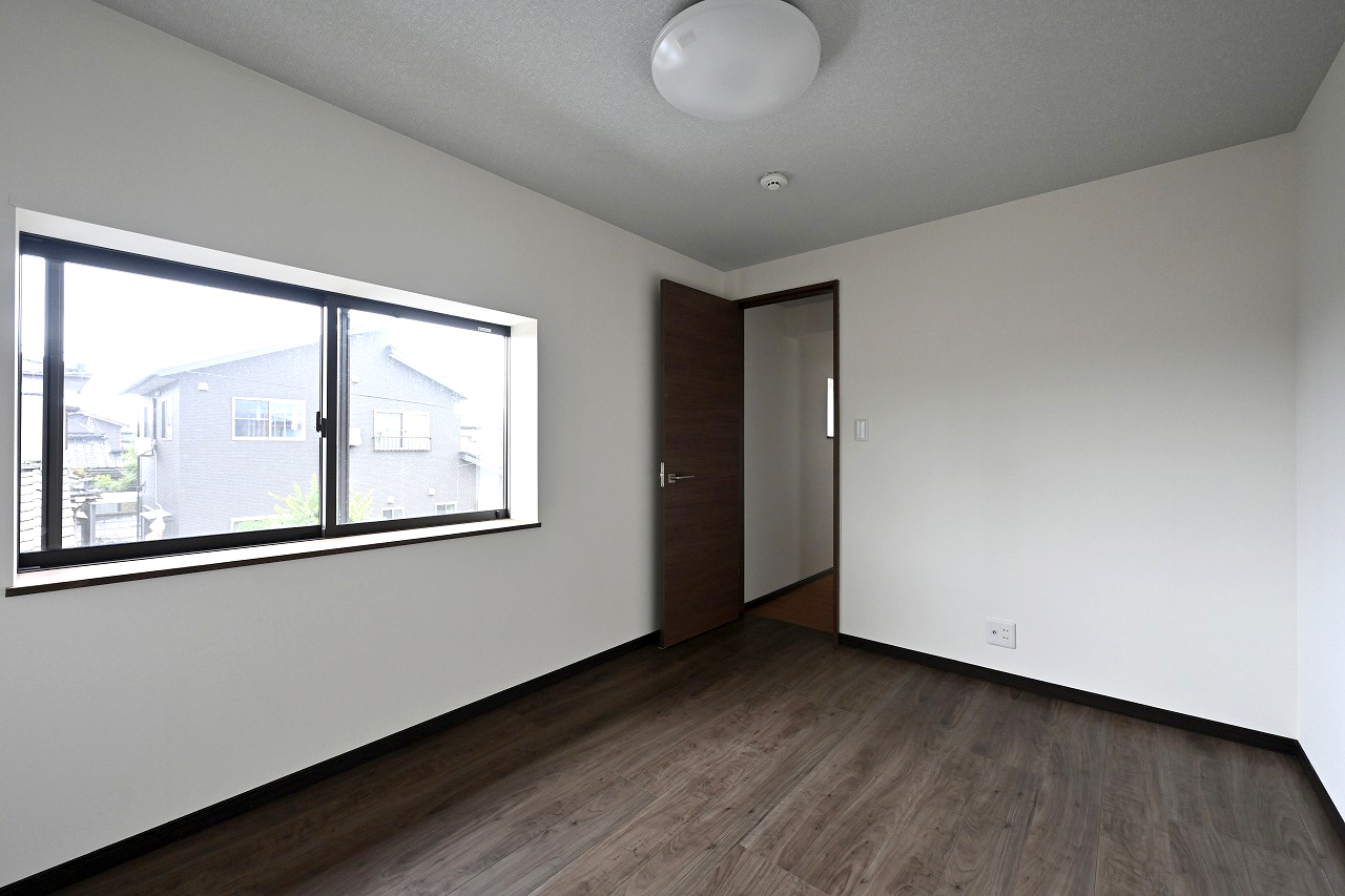 新潟県燕市水道町4丁目A棟 - 