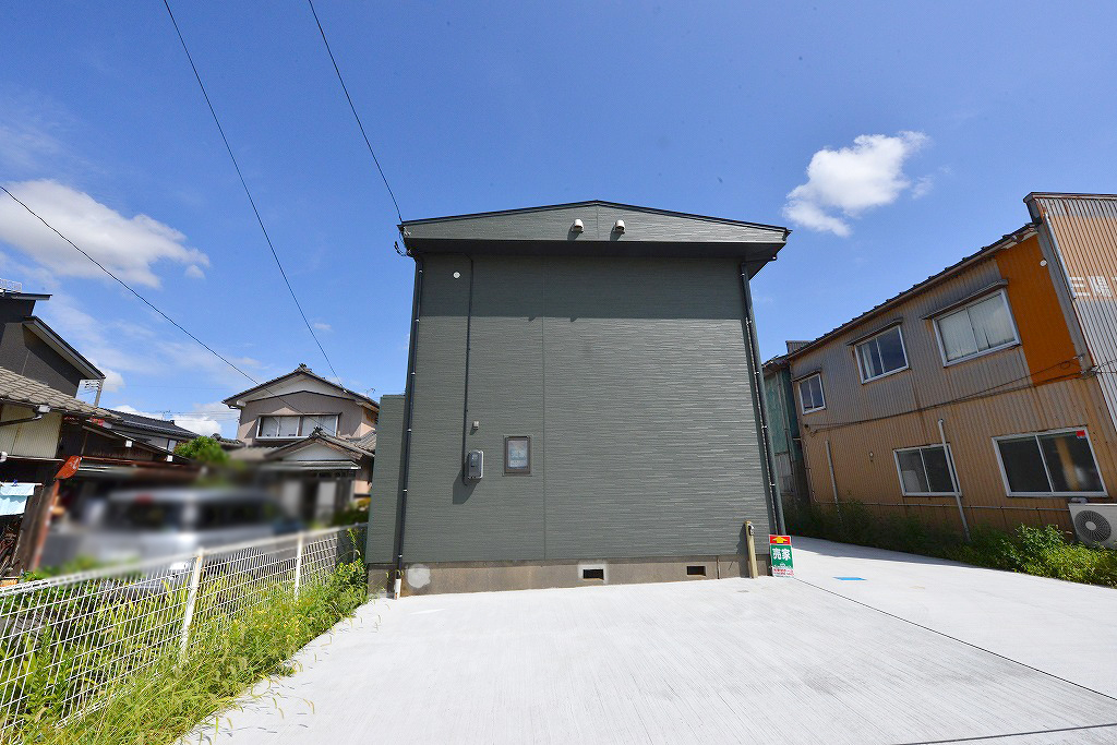 新潟県燕市水道町4丁目A棟 - 